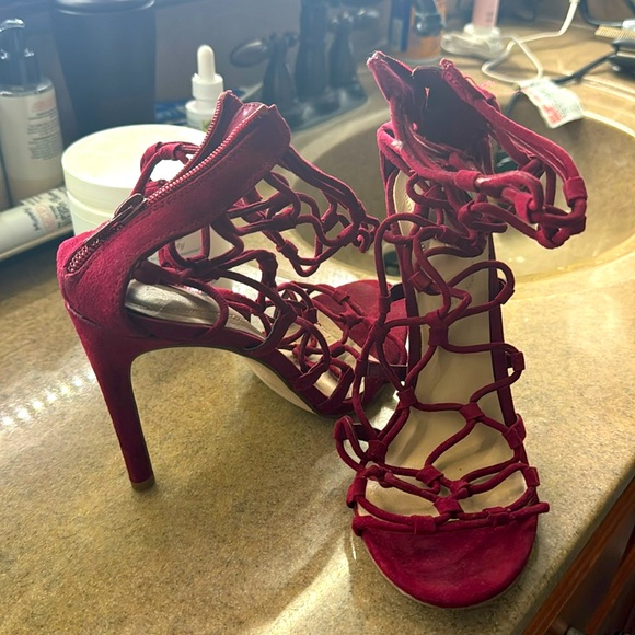 Like New Aldo Stiletto Heels Size 8.5 - Picture 1 of 4